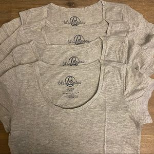 Bundle of 4 grey t-shirts